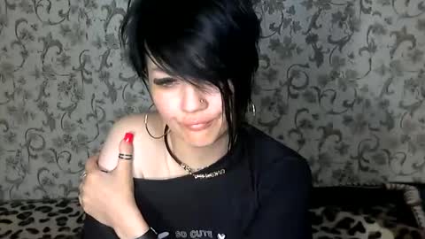 Snapshot of black_hot_01 chatting on September 2025 11:05:02 PM black_hot_01 online show from September 2025 11:05:02 PM