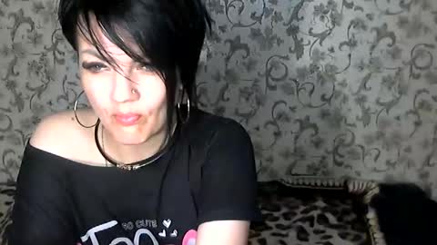 Snapshot of black_hot_01 chatting on September 2025 01:09:01 AM black_hot_01 online show from September 2025 01:09:01 AM