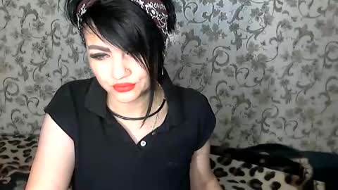 Snapshot of black_hot_01 chatting on October 2025 04:29:01 AM black_hot_01 online show from October 2025 04:29:01 AM