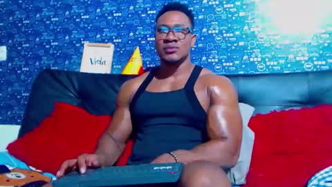 duglas online show from December 2025 12:18:02 AM