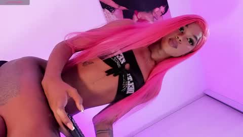 Snapshot of black_thifanny1 chatting on April 2026 01:26:02 PM black_thifanny1 online show from April 2026 01:26:02 PM