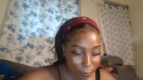 Snapshot of black_umbre chatting on May 2026 02:56:02 PM Dee online show from May 2026 02:56:02 PM