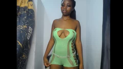 Snapshot of blackbeauty60 chatting on May 2026 06:12:02 PM lela online show from May 2026 06:12:02 PM
