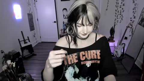 Ella online show from January 2026 02:04:01 AM