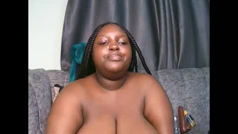 Snapshot of blackbigboobys chatting on November 2025 12:44:02 PM candy online show from November 2025 12:44:02 PM