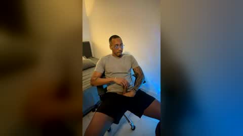 DWAYNE BELL online show from July 2026 03:22:02 AM