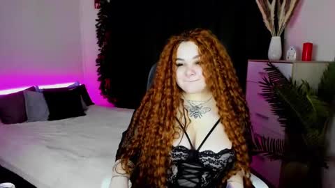 Elise online show from January 2025 04:08:02 PM