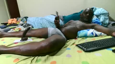 blackdaddy_09 online show from September 2025 11:54:02 PM