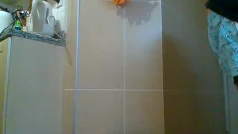 ozzyboi   online show from March 2026 05:36:01 PM