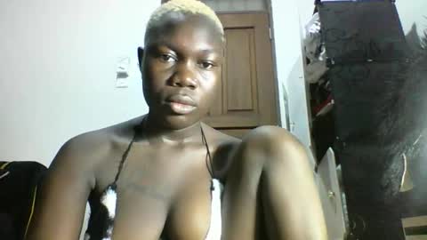 blackmarvel02 online show from December 2025 04:06:01 AM