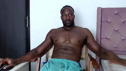 Twtter 1MikeBeckford            Onlyfns beckfordmike online show from January 2025 01:31:01 PM