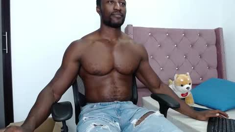 Twtter 1MikeBeckford            Onlyfns beckfordmike online show from February 2025 02:09:02 AM