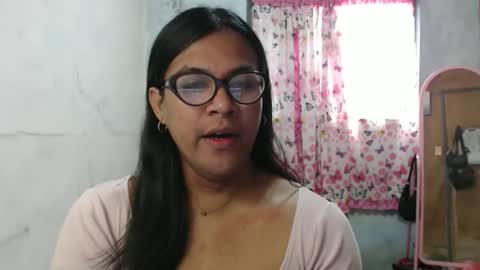 Ellez online show from February 2026 07:15:02 AM