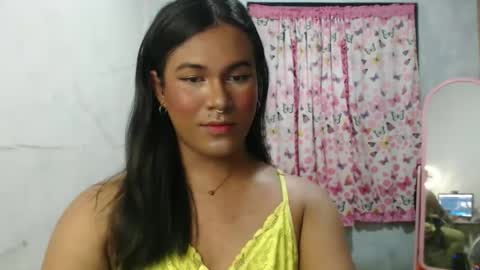 Ellez online show from April 2026 07:27:01 PM