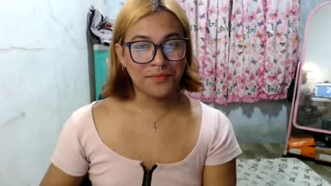 Ellez online show from July 2026 09:32:01 PM