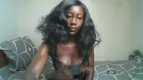 Snapshot of blackprincess25 chatting on October 2025 12:44:02 AM Lorraine online show from October 2025 12:44:02 AM