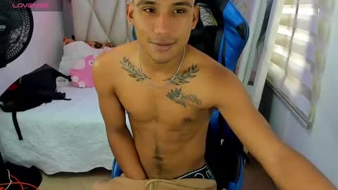 Snapshot of blacksex_boy chatting on December 2024 02:49:02 PM Marlon online show from December 2024 02:49:02 PM