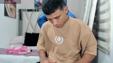 Snapshot of blacksex_boy chatting on December 2024 10:20:01 PM Marlon online show from December 2024 10:20:01 PM