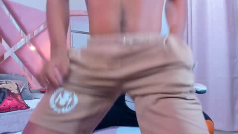 Snapshot of blacksex_boy chatting on January 2025 01:53:01 AM Marlon online show from January 2025 01:53:01 AM