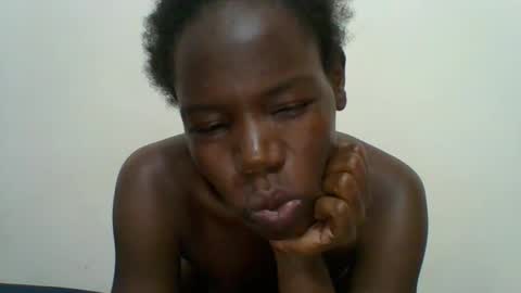 Snapshot of blacksexygal chatting on April 2026 05:55:01 PM SARAH online show from April 2026 05:55:01 PM