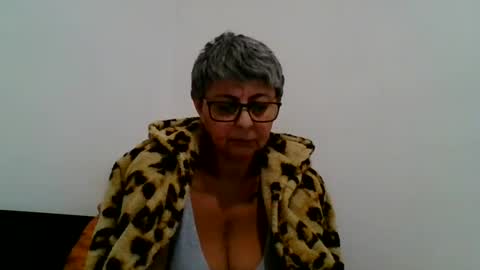 Snapshot of blackwidow05 chatting on December 2024 02:09:01 PM Black Widow online show from December 2024 02:09:01 PM