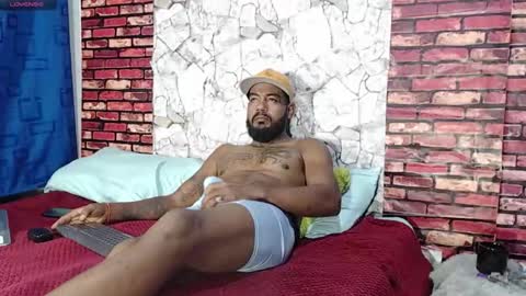 Snapshot of blade_foxx chatting on May 2026 10:22:01 AM Richard online show from May 2026 10:22:01 AM