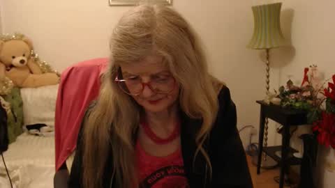 Snapshot of blairfort chatting on December 2024 03:22:02 PM blairfort online show from December 2024 03:22:02 PM