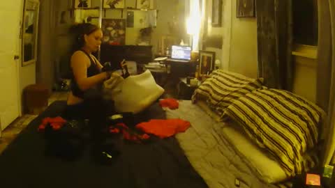 Redandblaq online show from January 2026 11:17:01 PM