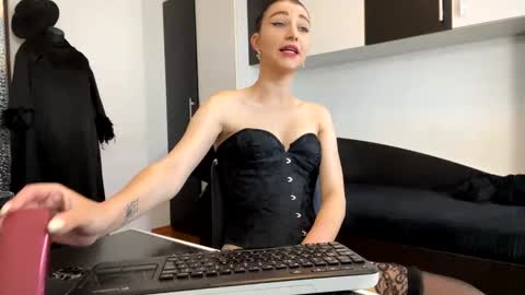 Snapshot of blazeamanda chatting on June 2026 07:09:02 AM Goddess Blaze online show from June 2026 07:09:02 AM