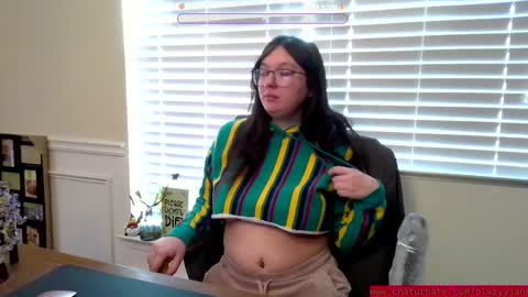 Snapshot of blazyyjane chatting on December 2024 07:02:02 PM Blazyy Jane online show from December 2024 07:02:02 PM