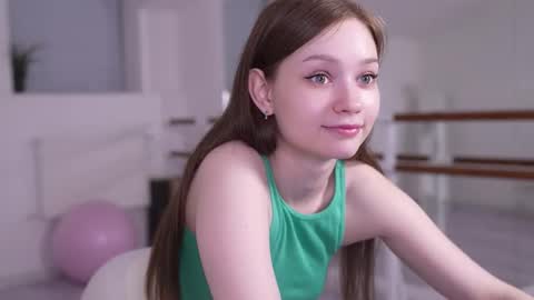 Snapshot of bless_sheila chatting on September 2025 10:53:02 PM SHEILA online show from September 2025 10:53:02 PM