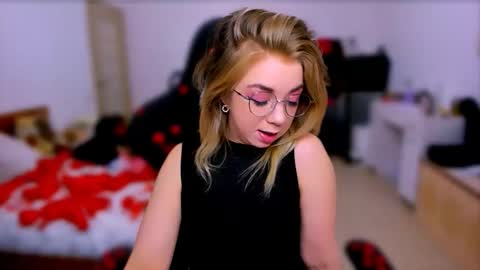 Nicole online show from March 2026 05:58:02 AM