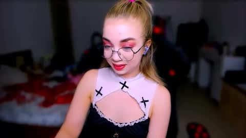 Snapshot of blinkofeyess chatting on March 2026 07:03:02 AM Nicole online show from March 2026 07:03:02 AM