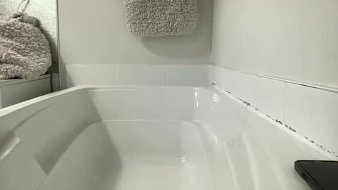 bloggirllaurel online show from March 2026 07:32:01 PM