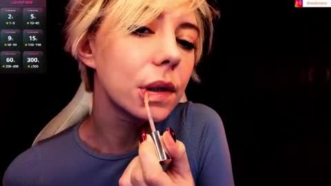 Snapshot of blond_ice_ann chatting on June 2026 03:01:02 AM blond_ice_ann online show from June 2026 03:01:02 AM