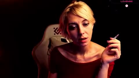 Snapshot of blond_ice_ann chatting on July 2026 09:36:02 PM blond_ice_ann online show from July 2026 09:36:02 PM