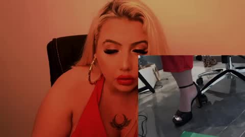 blondedolltia online show from July 2026 06:28:01 AM
