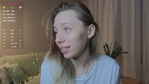Snapshot of blondekelly chatting on June 2026 05:55:01 PM Kelly online show from June 2026 05:55:01 PM