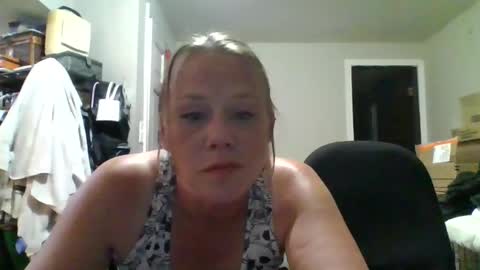 Snapshot of blondetoplease chatting on May 2026 07:02:02 AM blondetoplease online show from May 2026 07:02:02 AM