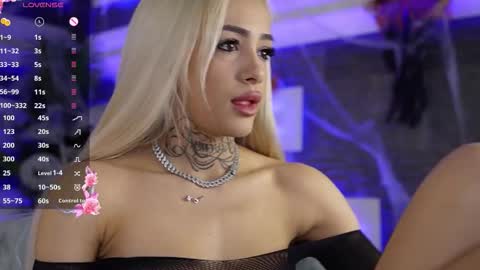 blondie_muller online show from October 2025 09:05:02 PM