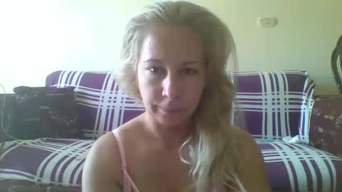 BlondiePam online show from May 2026 07:27:02 AM