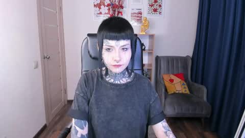 Snapshot of blood__mary chatting on April 2026 08:40:02 PM Mary online show from April 2026 08:40:02 PM