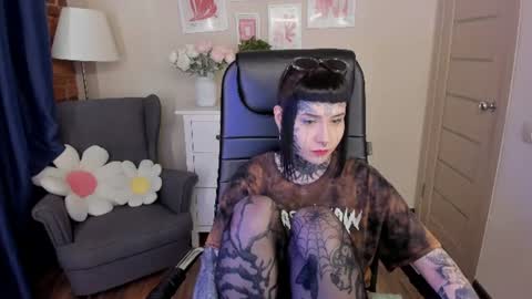 Snapshot of blood__mary chatting on June 2026 11:36:02 AM Mary online show from June 2026 11:36:02 AM