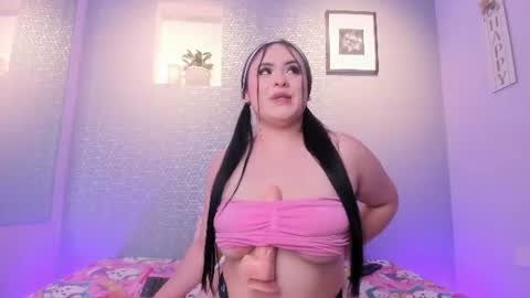 Snapshot of bloomie_1 chatting on July 2026 08:29:02 PM SOFI online show from July 2026 08:29:02 PM