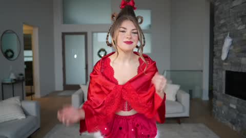 Emma Bloom online show from December 2024 10:43:02 PM