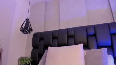 blue_anngel online show from February 2026 01:10:02 AM