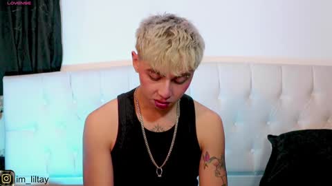 Snapshot of blue_boy_1 chatting on December 2024 03:16:01 PM TAY online show from December 2024 03:16:01 PM