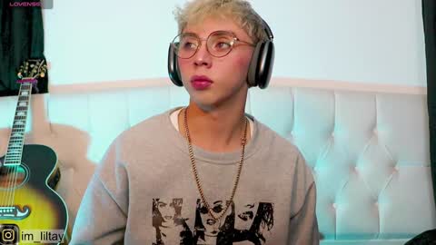 Snapshot of blue_boy_1 chatting on December 2024 04:47:02 AM TAY online show from December 2024 04:47:02 AM