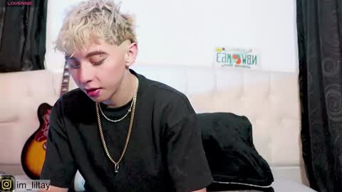 Snapshot of blue_boy_1 chatting on January 2025 04:46:01 PM TAY online show from January 2025 04:46:01 PM