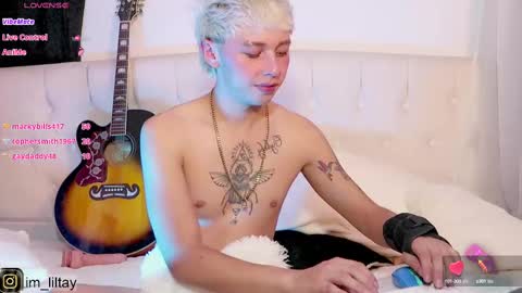 Snapshot of blue_boy_1 chatting on February 2025 03:42:01 AM TAY online show from February 2025 03:42:01 AM